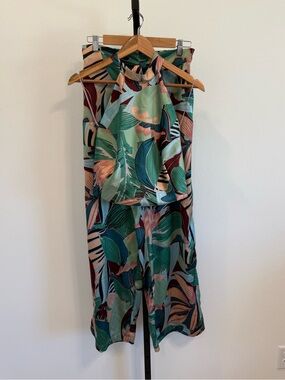 Rachel Zoe 2 piece Set Tropical Halter Crop Top and Wide Leg Pants Vacay Resort